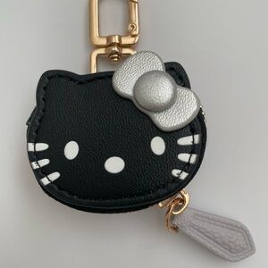 Hello Kitty Black Coin Purse with Silber Bow